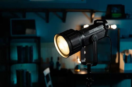 愛(ài)圖仕LS 300x 新一代影視雙色溫神燈，重塑電影制作品質(zhì)